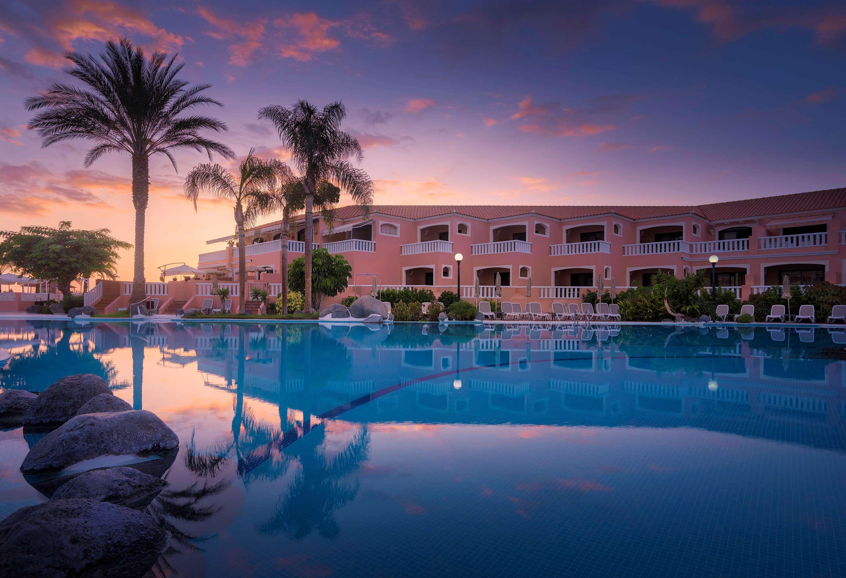 Sol Sun Beach Apartamentos Costa Adeje  Esterno foto